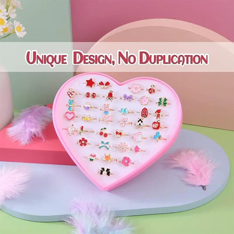 Anel infantil embalado em caixa